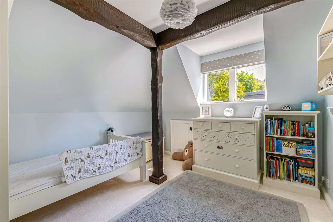 Lower Road, Loosley Row, Princes Risborough, Buckinghamshire, HP27 0PE, photo 7