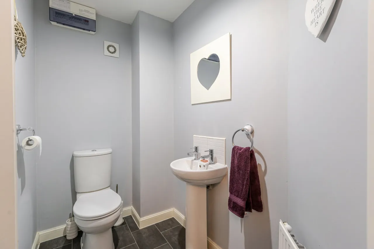Halliwell Court 4 bedrooms 2 bathrooms, quiet location Sandbach, photo 4