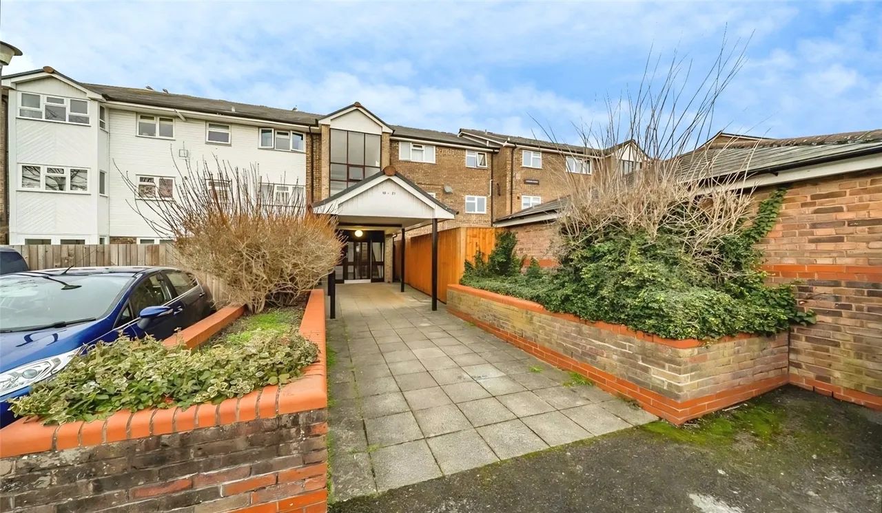 St. Andrews, Bracknell, RG12, photo 9