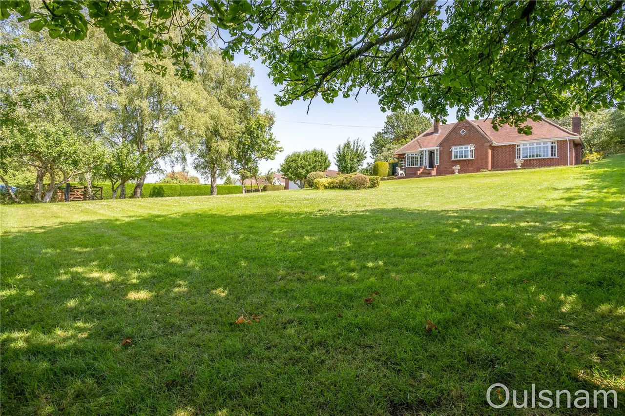 Victoria Road, Dodford, B61, photo 4