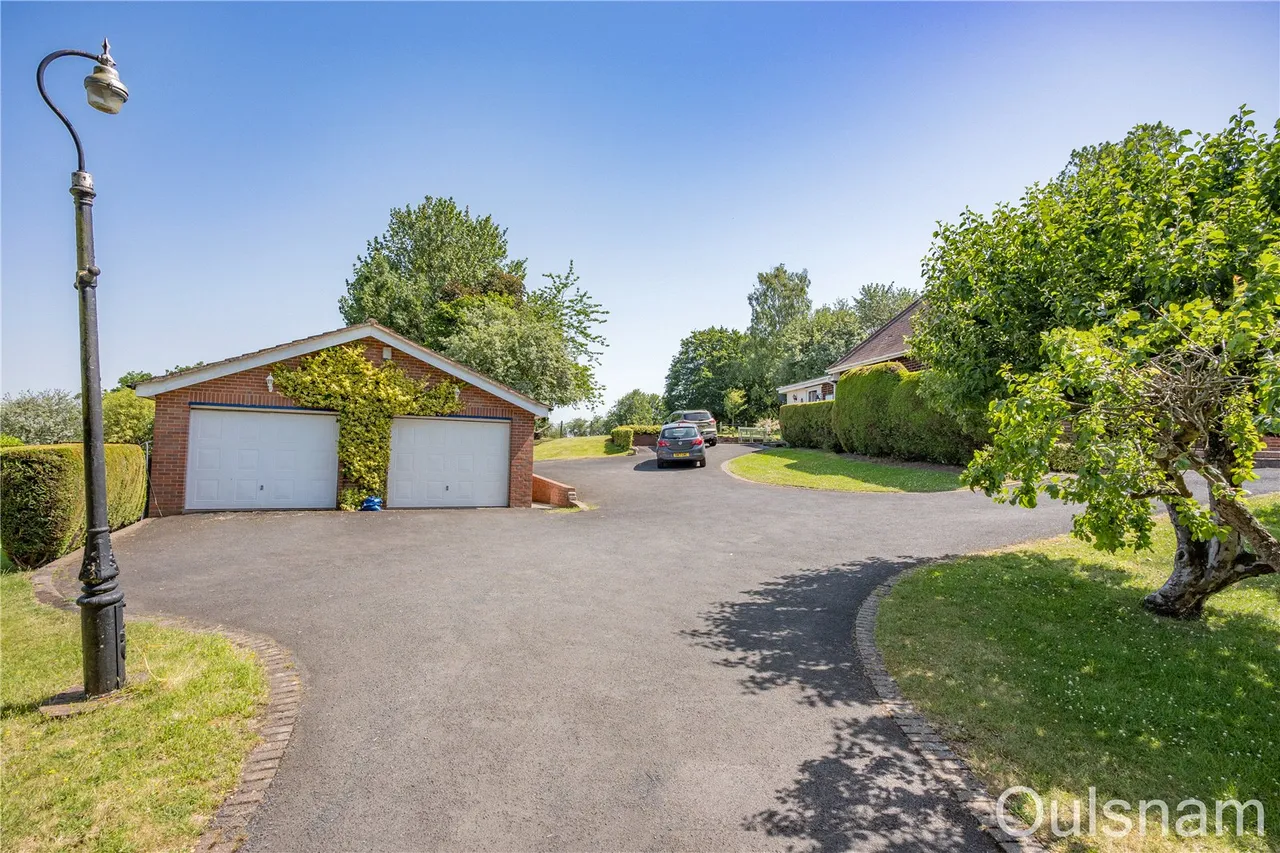 Victoria Road, Dodford, B61, photo 34