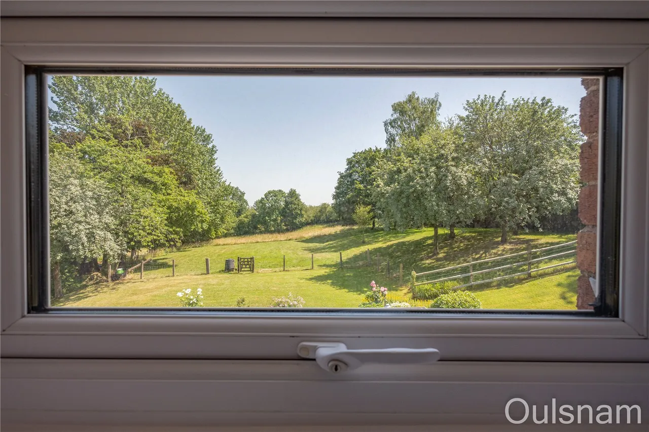 Victoria Road, Dodford, B61, photo 31