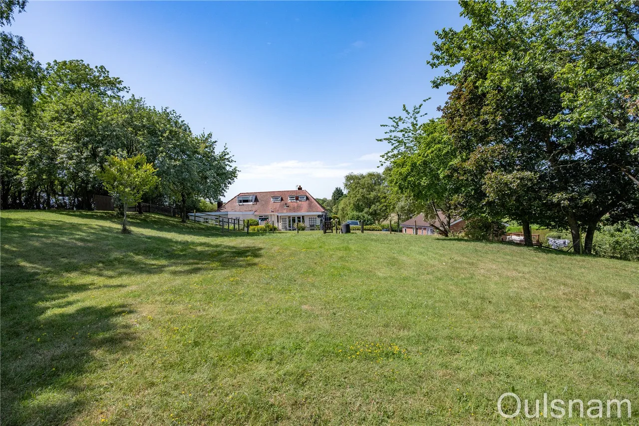 Victoria Road, Dodford, B61, photo 49