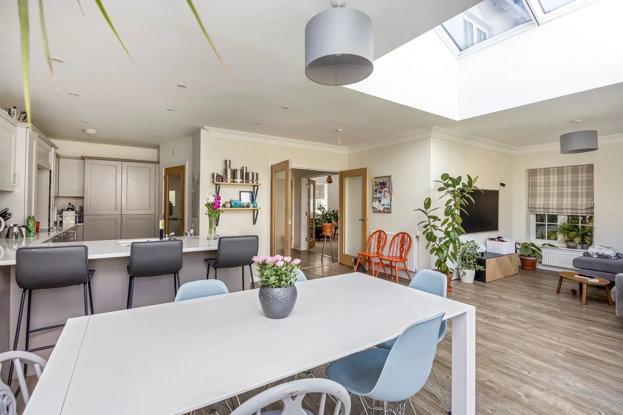 Churchill Way, Broadbridge Heath, RH12, photo 3