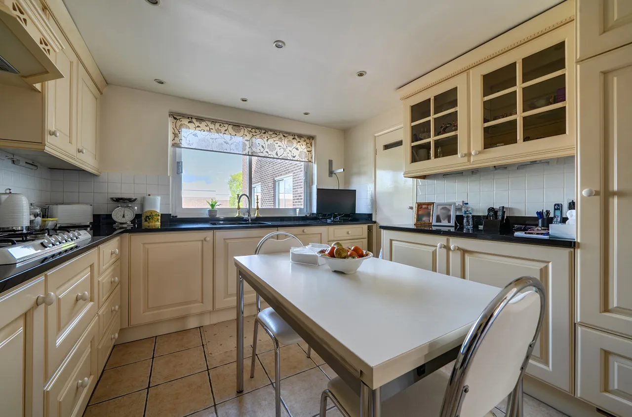 Station Road, New Barnet, Barnet, EN5 1QY, photo 9