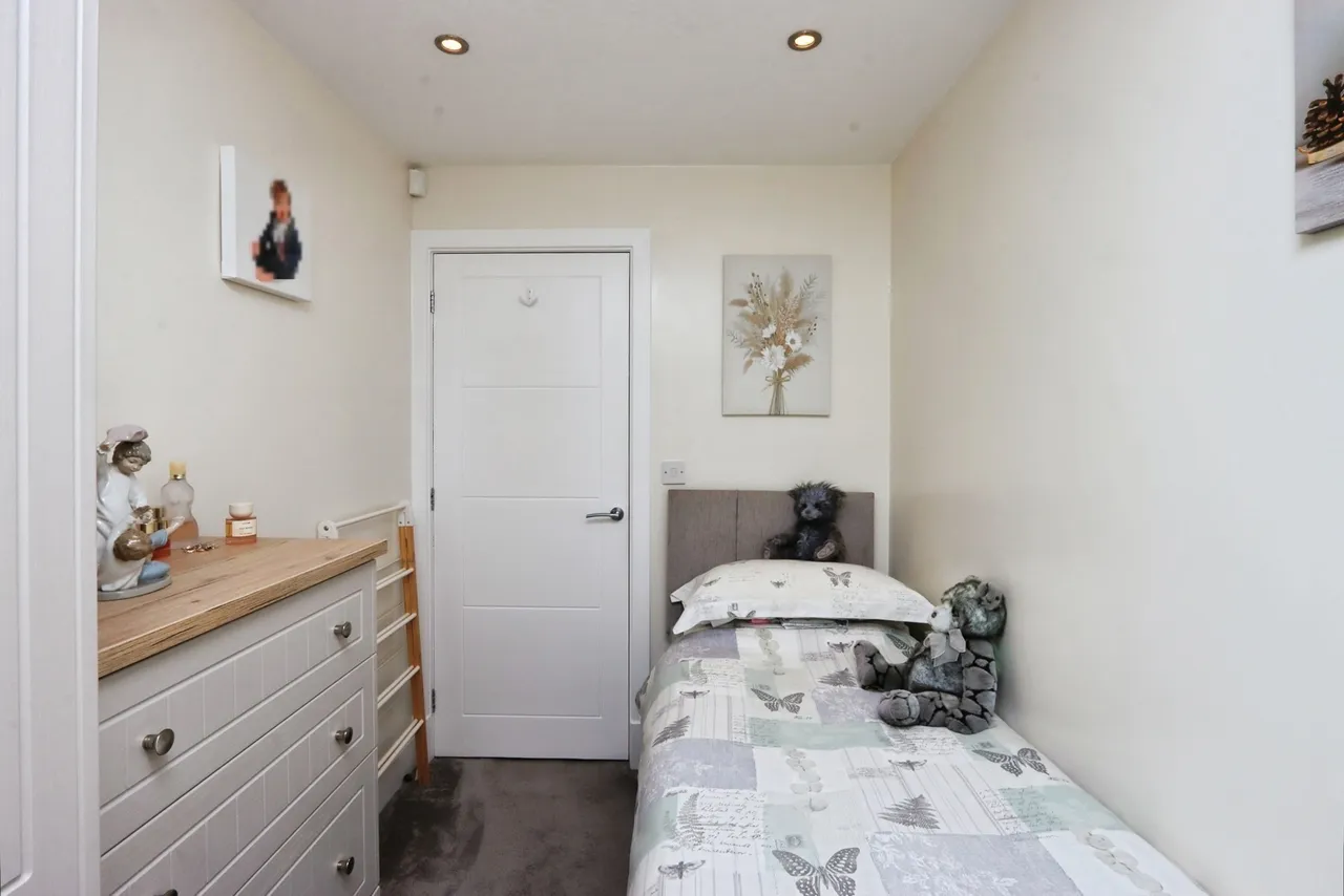 Church Street, Eckington, S21, photo 11