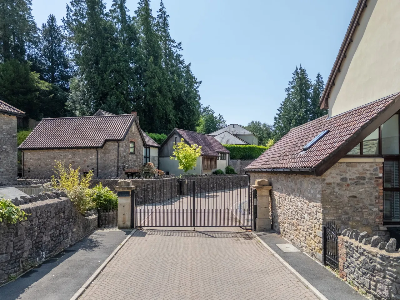High Street, Oakhill, BA3, photo 31