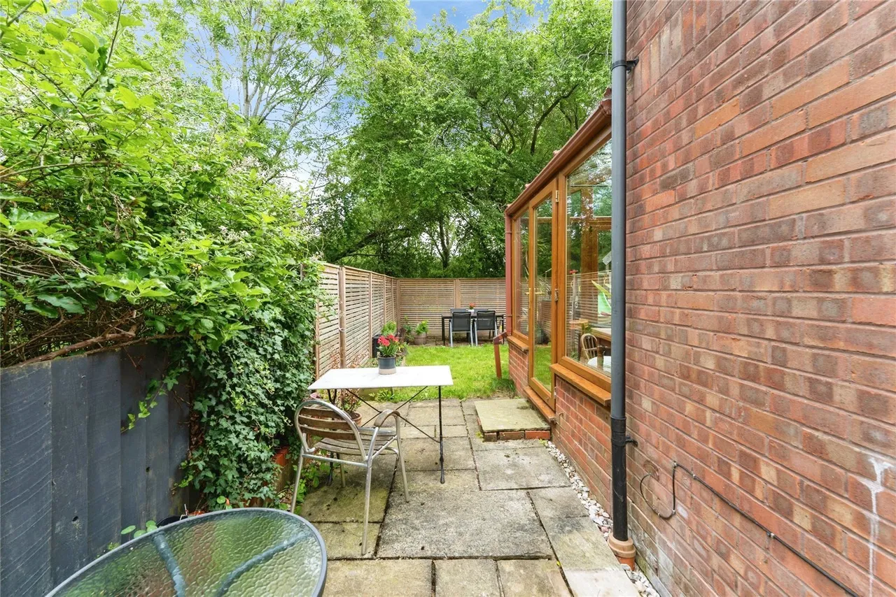 Pieces Court, Waterbeach, CB25, photo 14