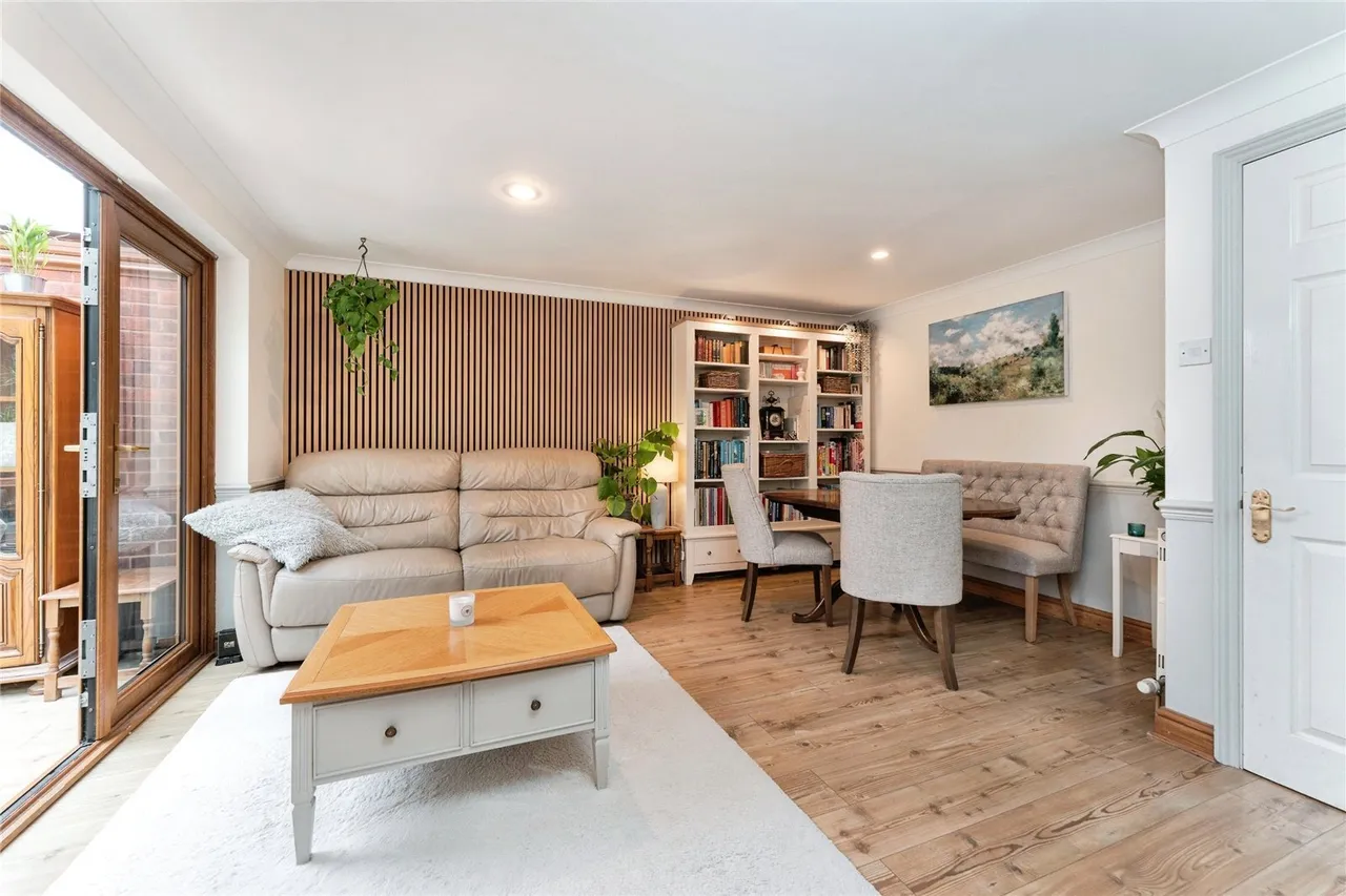 Pieces Court, Waterbeach, CB25, photo 18