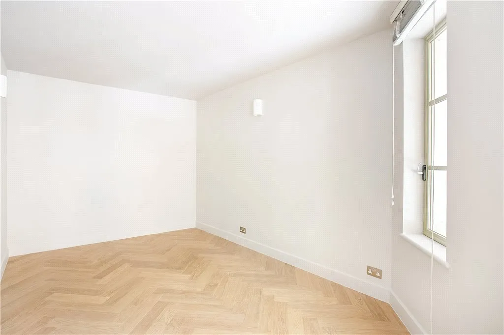 Queen Elizabeth Street, London, SE1, photo 8