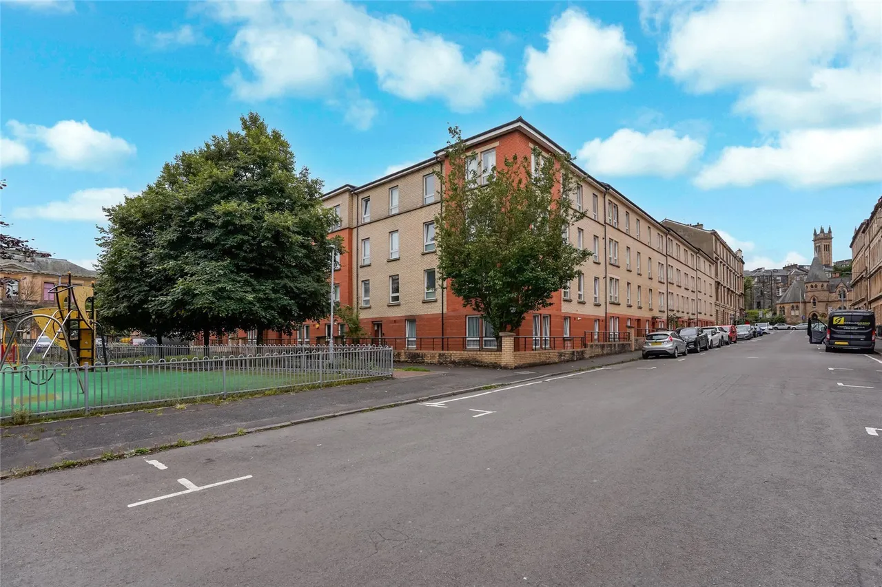Arlington Place, Woodlands, G3, photo 13