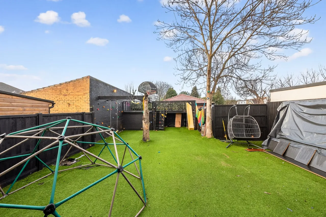 Forterie Gardens, Ilford, IG3, photo 18