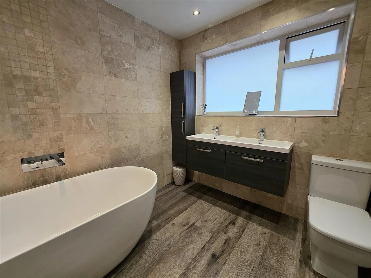 Gleneagles Road, Heald Green, photo 17