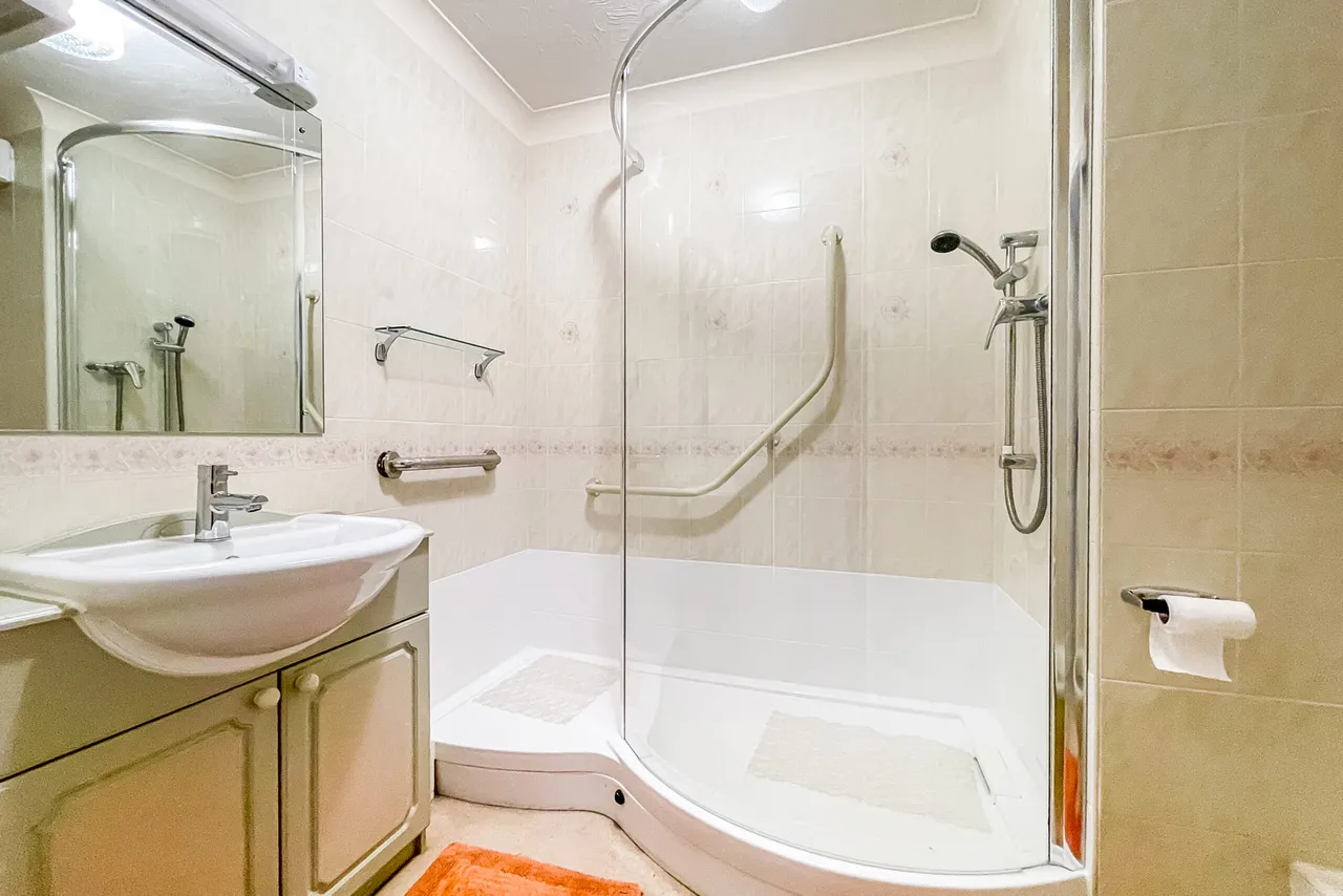 Flat 36, Kings Court Salisbury Street, Fordingbridge, Fordingbridge, SP6 1AL, photo 7