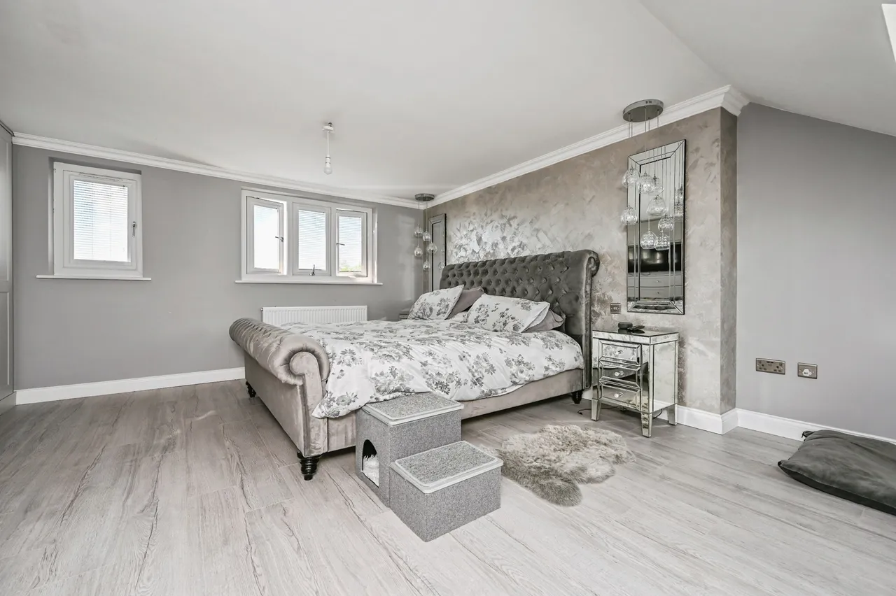 Logfield Drive, Liverpool, L19, photo 17