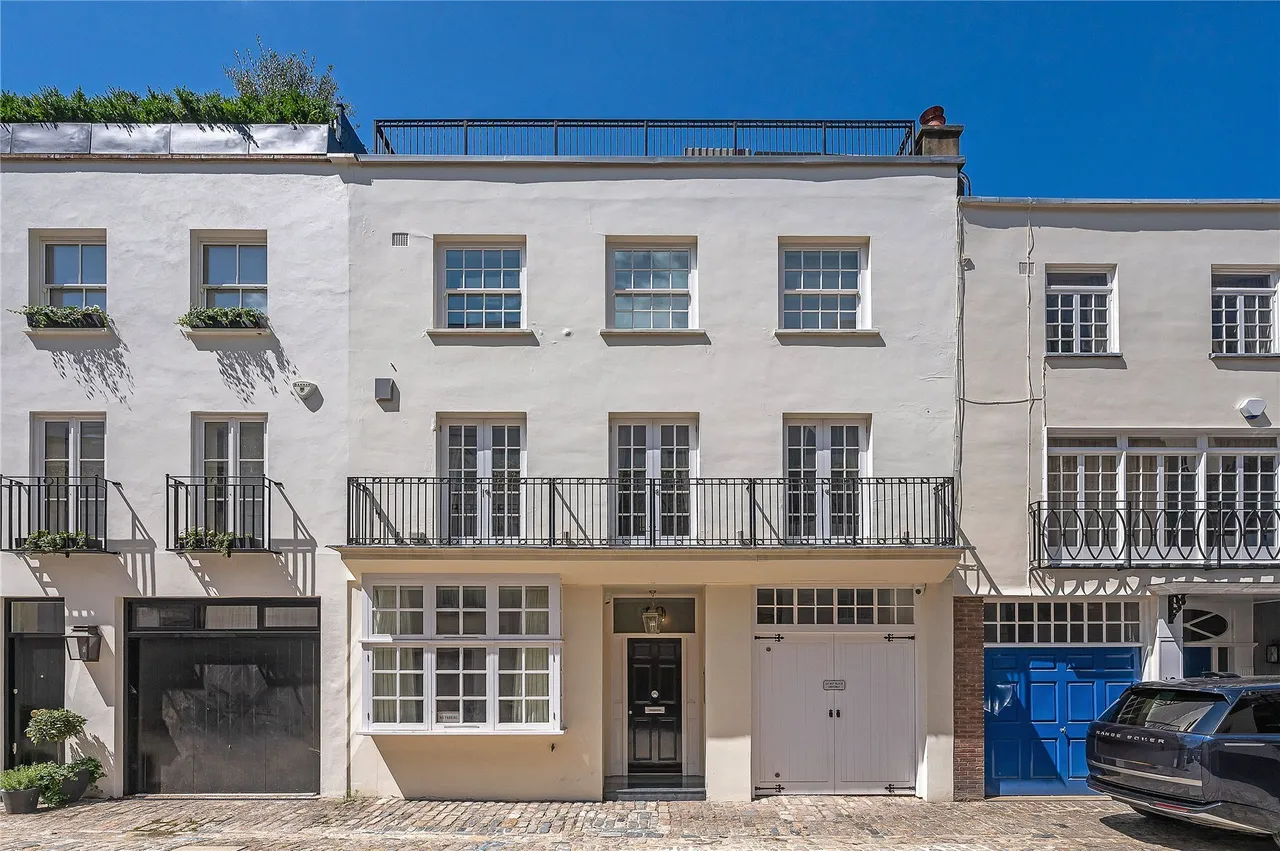 5 bed house for sale — Eaton Mews South, City Of Westminster, London, SW1W