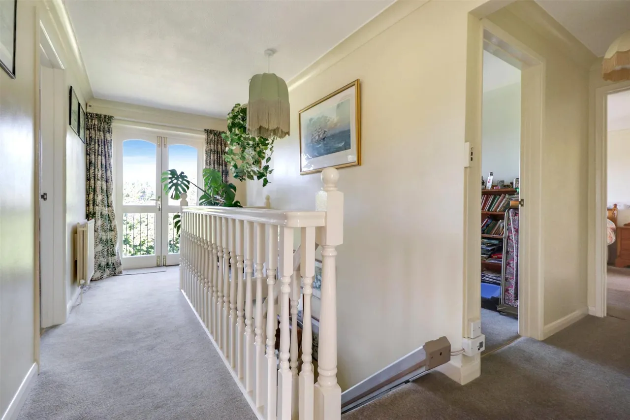 Sycamore Close, Instow, photo 16