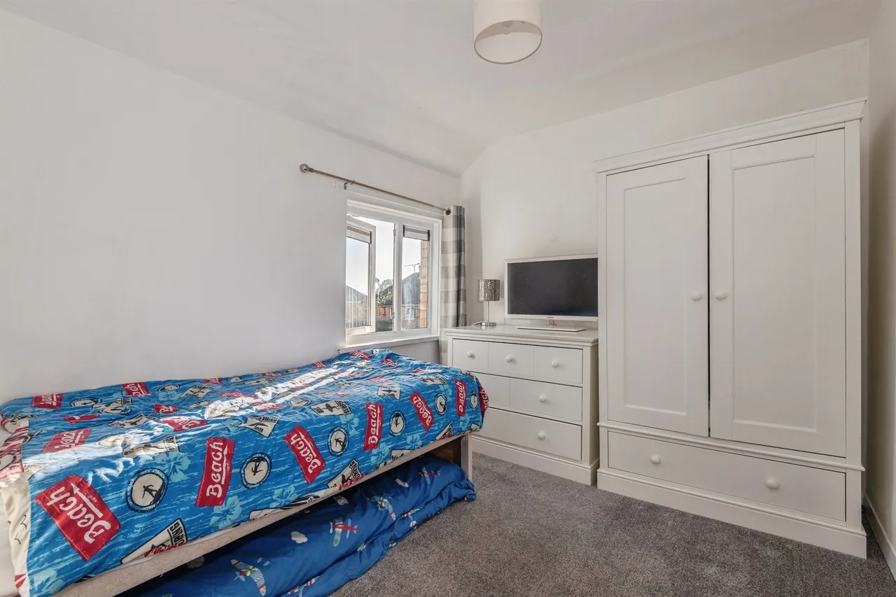 Lyngford Square, Taunton, TA2, photo 5