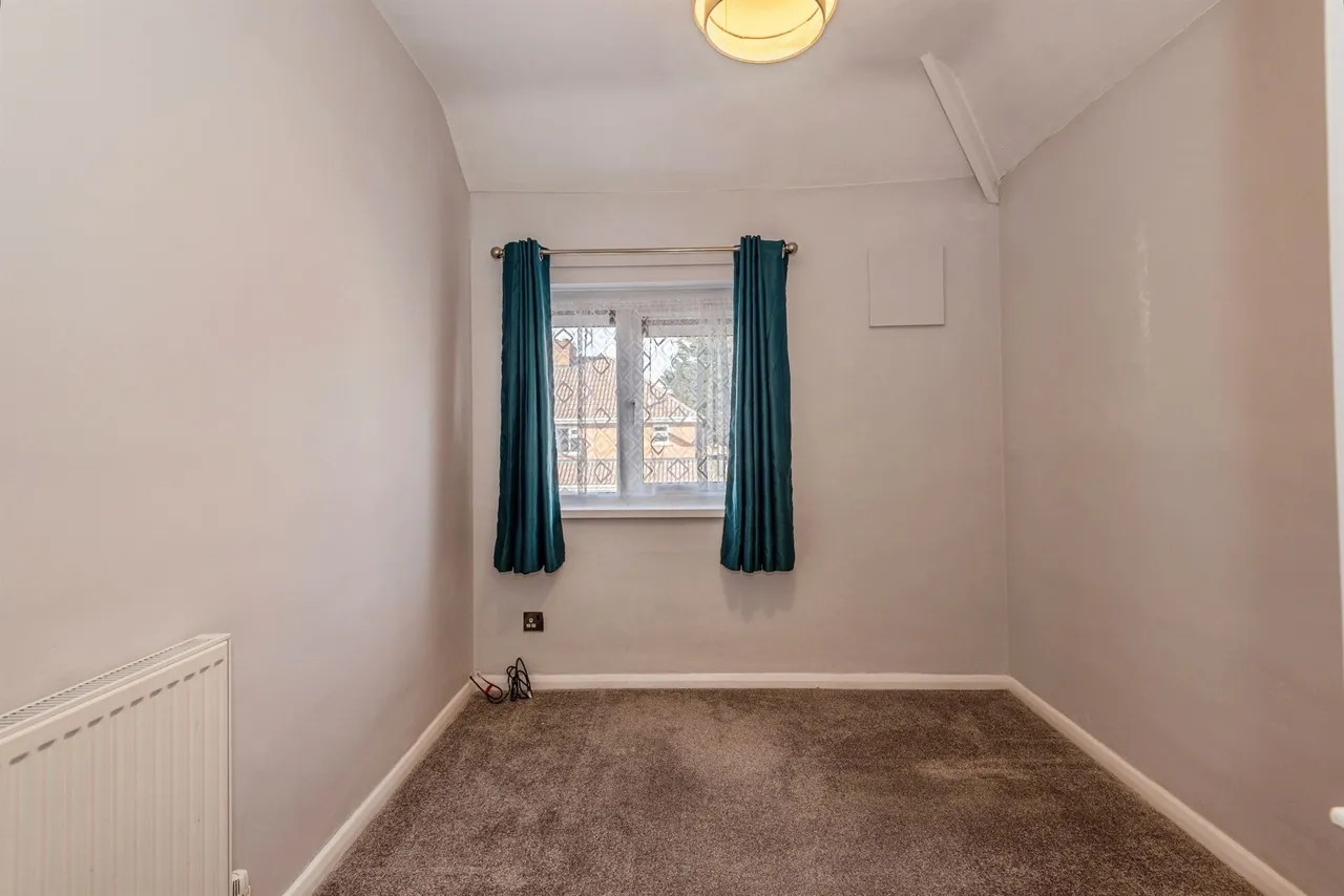 Lyngford Square, Taunton, TA2, photo 9