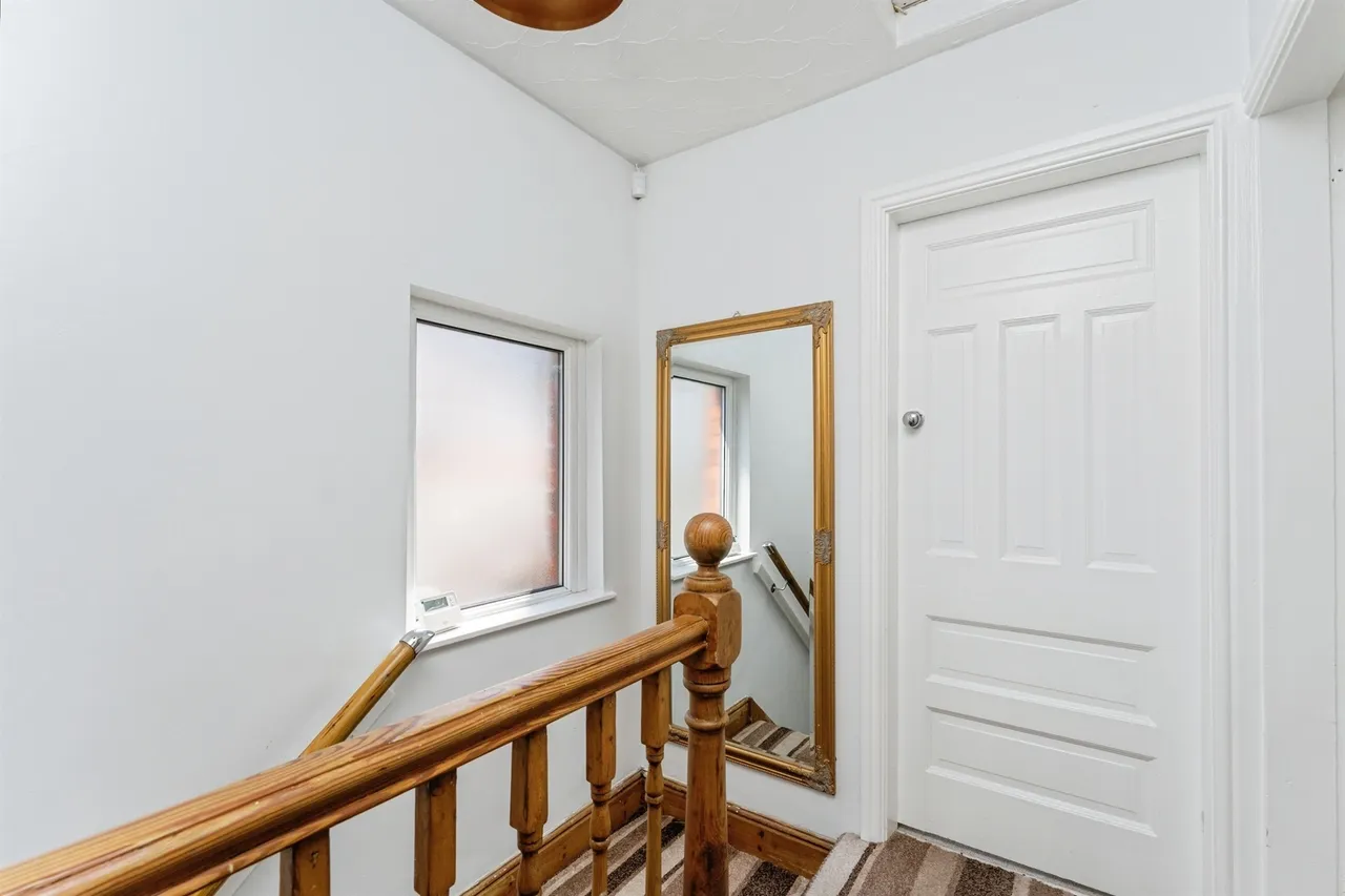 Chester Road, Little Sutton, CH66, photo 9