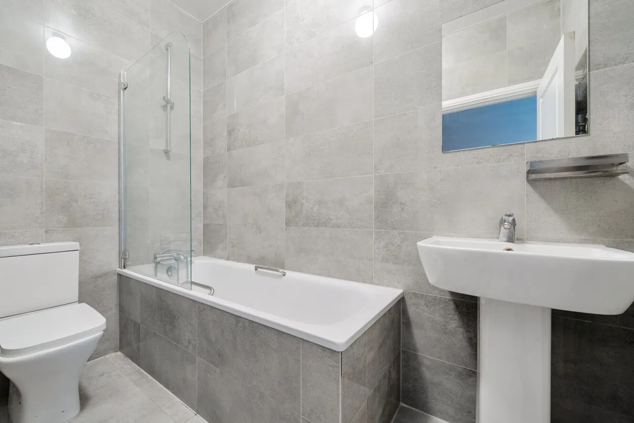 Manor Drive North, New Malden, KT3, photo 9