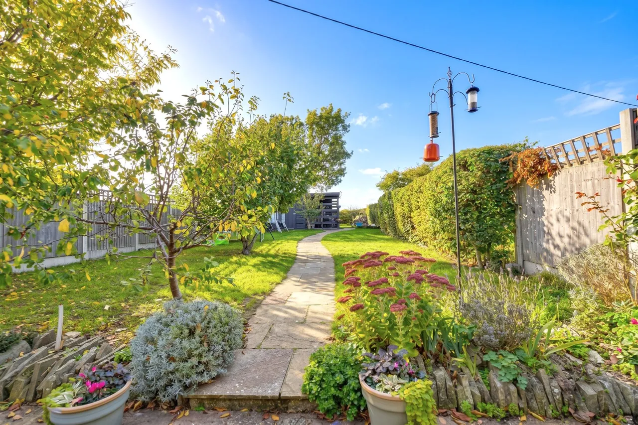 Barnfield, Hatfield Broad Oak, CM22, photo 16