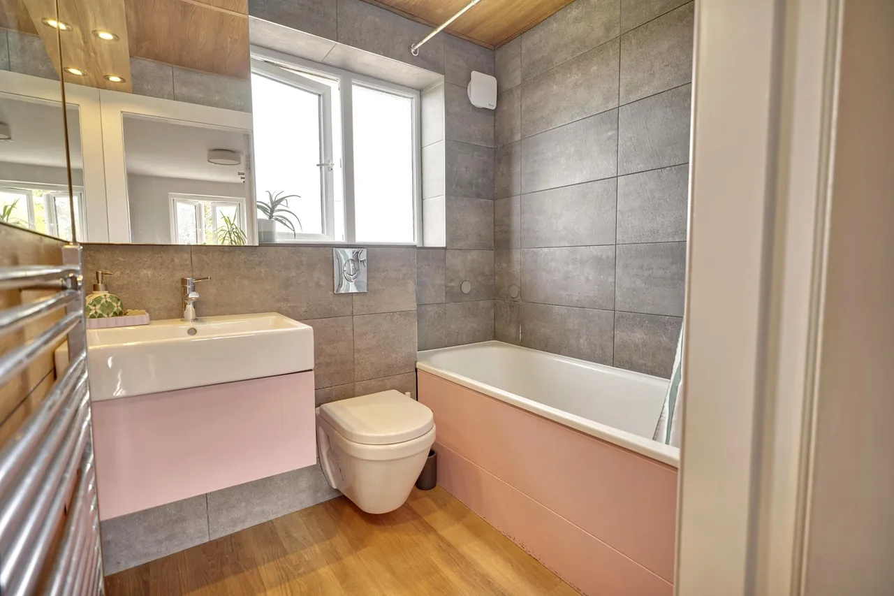 Barnfield, Hatfield Broad Oak, CM22, photo 15