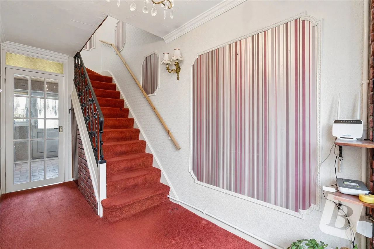 Challenge Close, Gravesend, Kent, DA12, photo 8