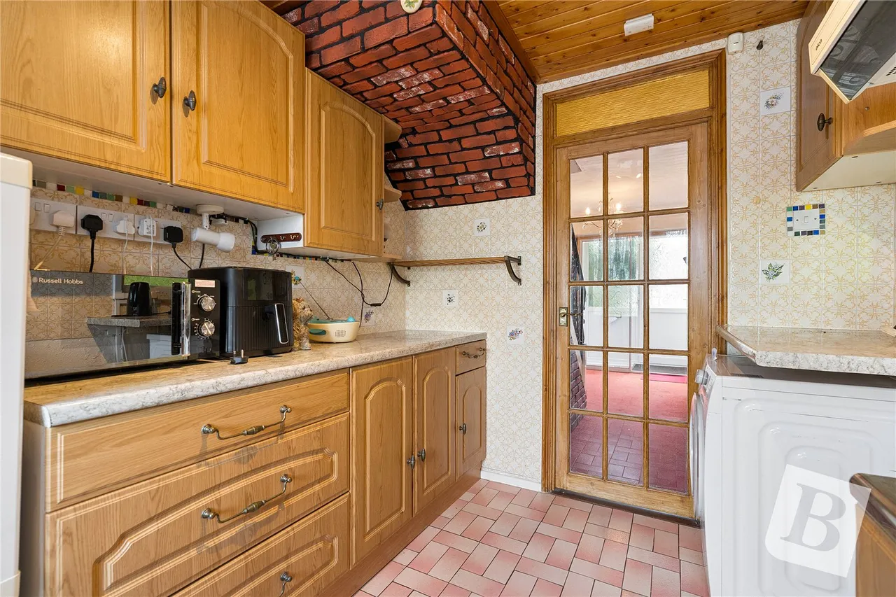 Challenge Close, Gravesend, Kent, DA12, photo 9