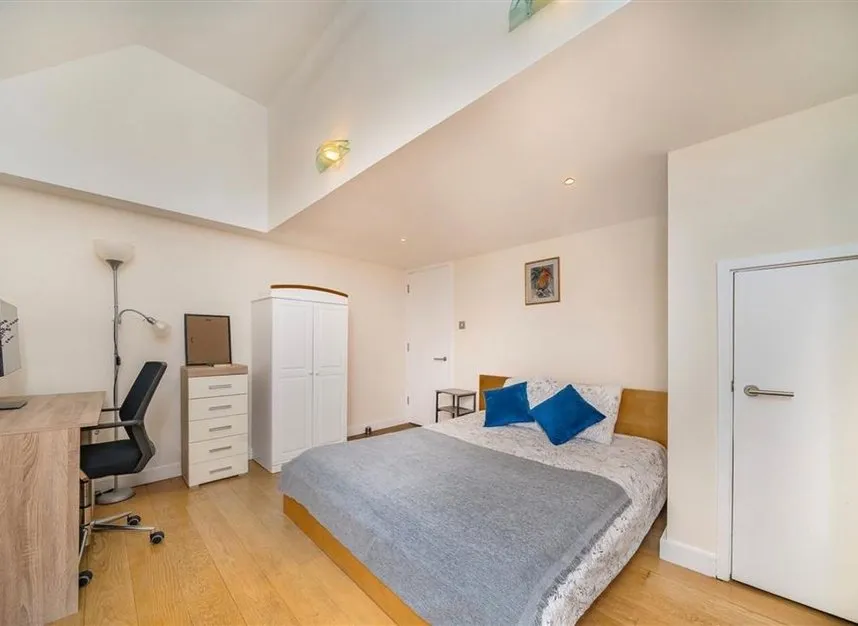 Curlew Street, London, SE1, photo 8