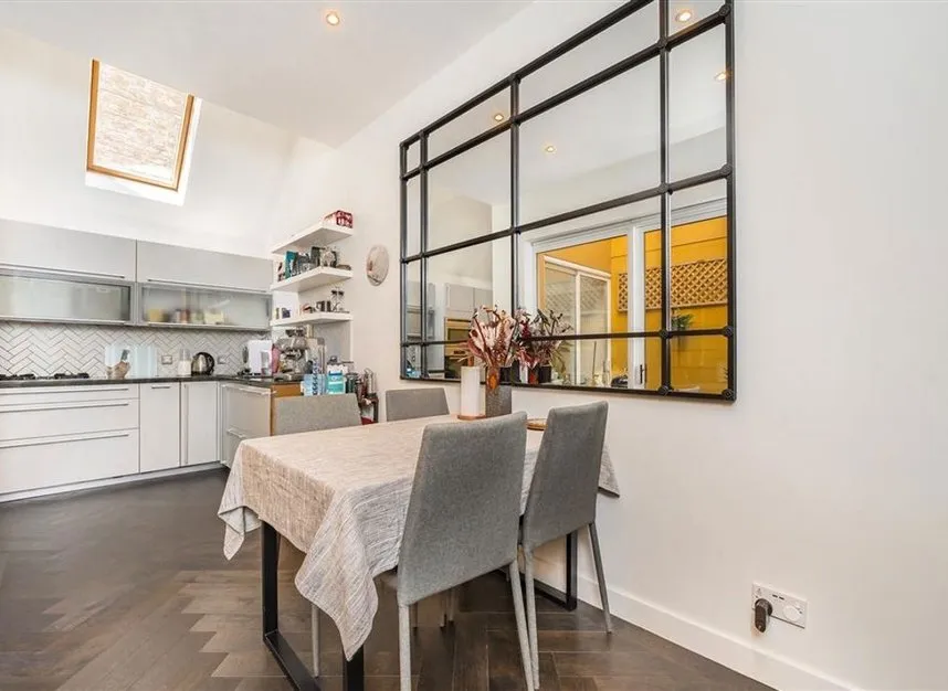 Curlew Street, London, SE1, photo 5