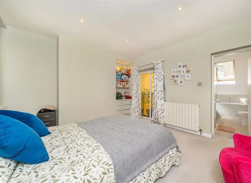Curlew Street, London, SE1, photo 6