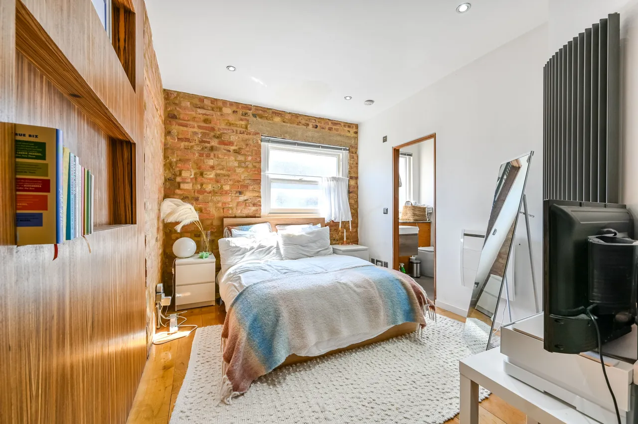 Flat 4, 140 Liverpool Road, London, photo 5