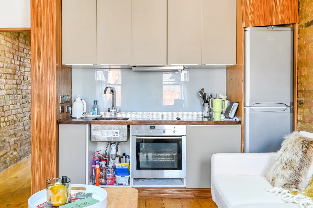 Flat 4, 140 Liverpool Road, London, photo 4