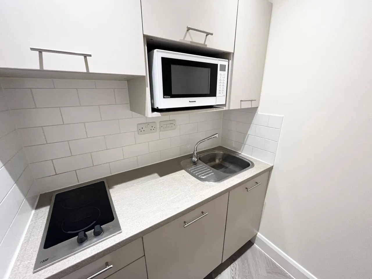 Waterside House, Peartree Bridge MK6, photo 4