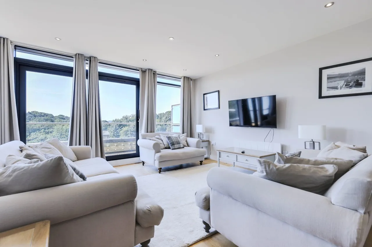 Low Lane, Horsforth, LS18, photo 2