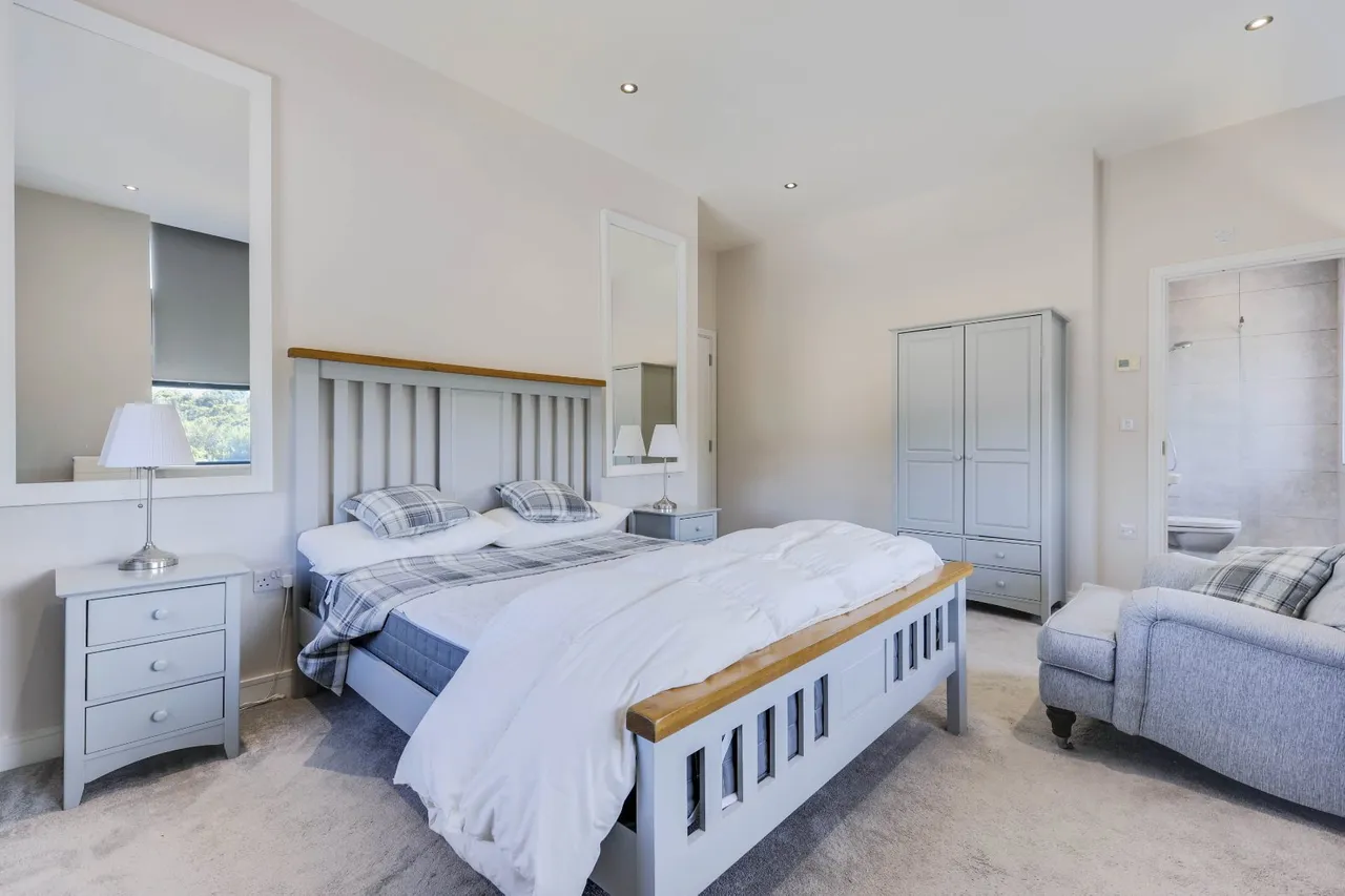 Low Lane, Horsforth, LS18, photo 10