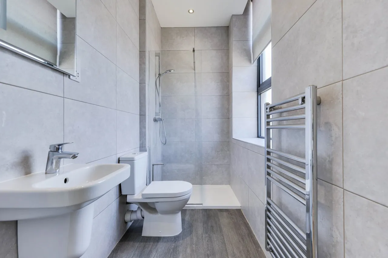 Low Lane, Horsforth, LS18, photo 11