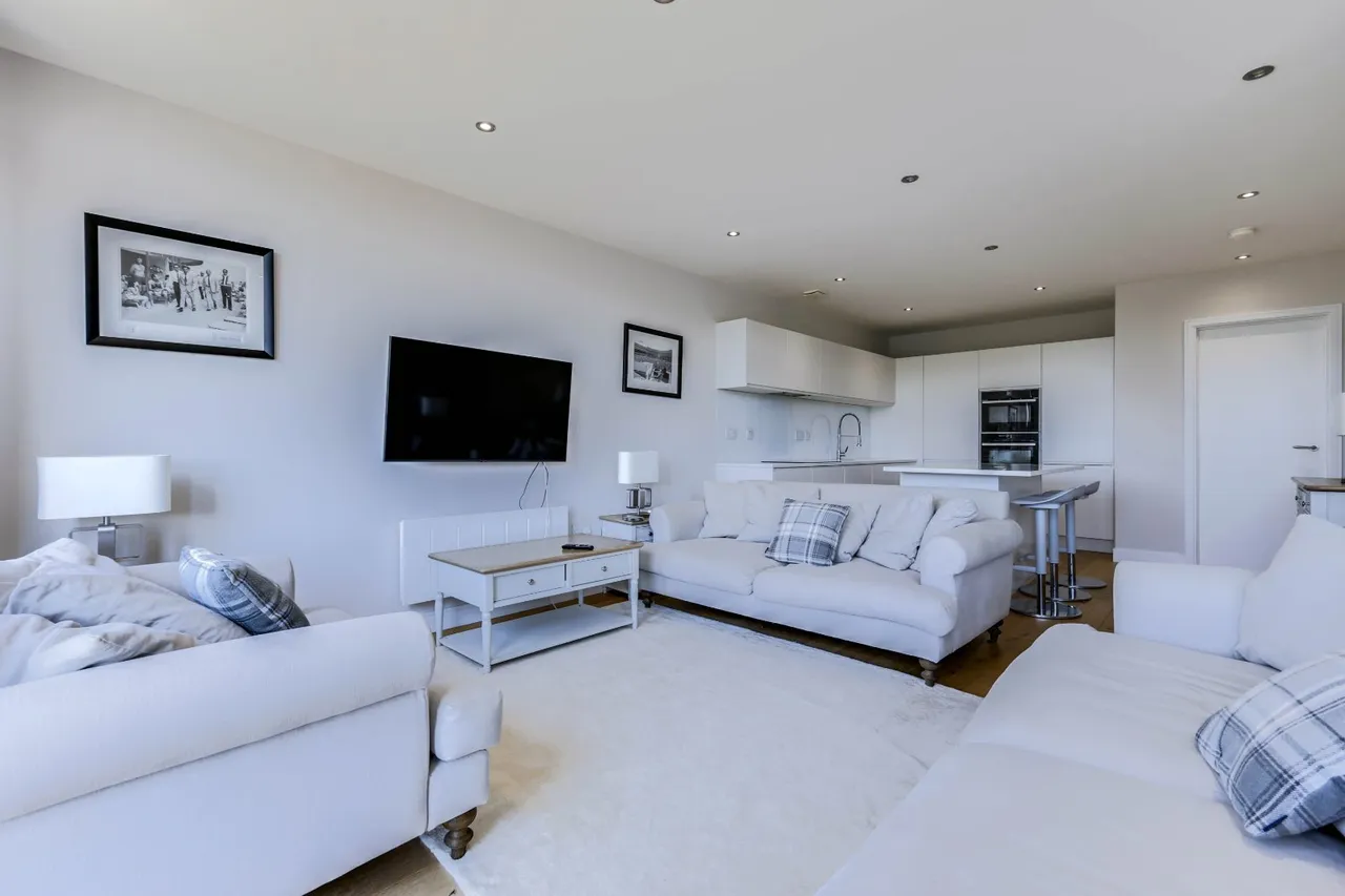Low Lane, Horsforth, LS18, photo 5