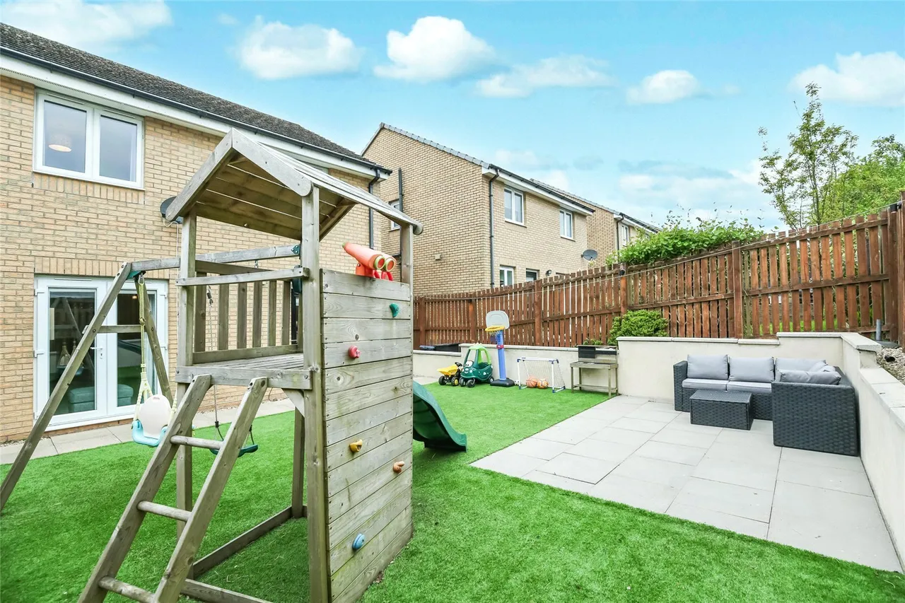 Sycamore Way, Stewarton, Kilmarnock, East Ayrshire, KA3, photo 12