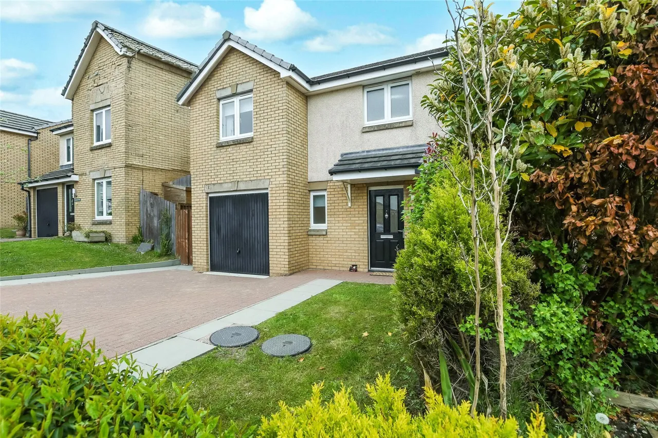Sycamore Way, Stewarton, Kilmarnock, East Ayrshire, KA3, photo 5