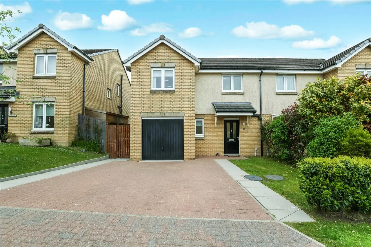 3 bed house for sale — Sycamore Way, Stewarton, Kilmarnock, East Ayrshire, KA3