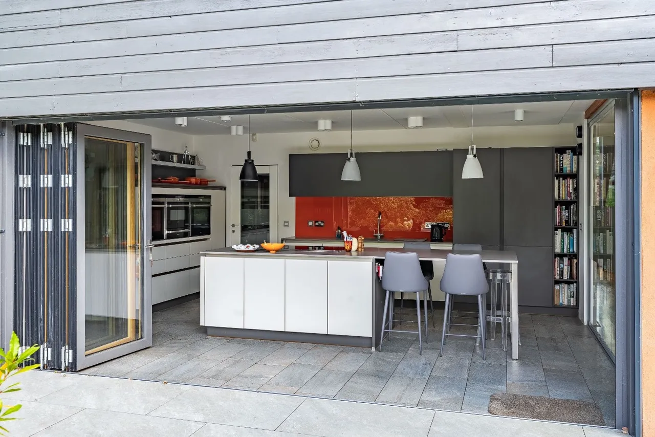 Holyhead Road, Wellington, TF1, photo 33