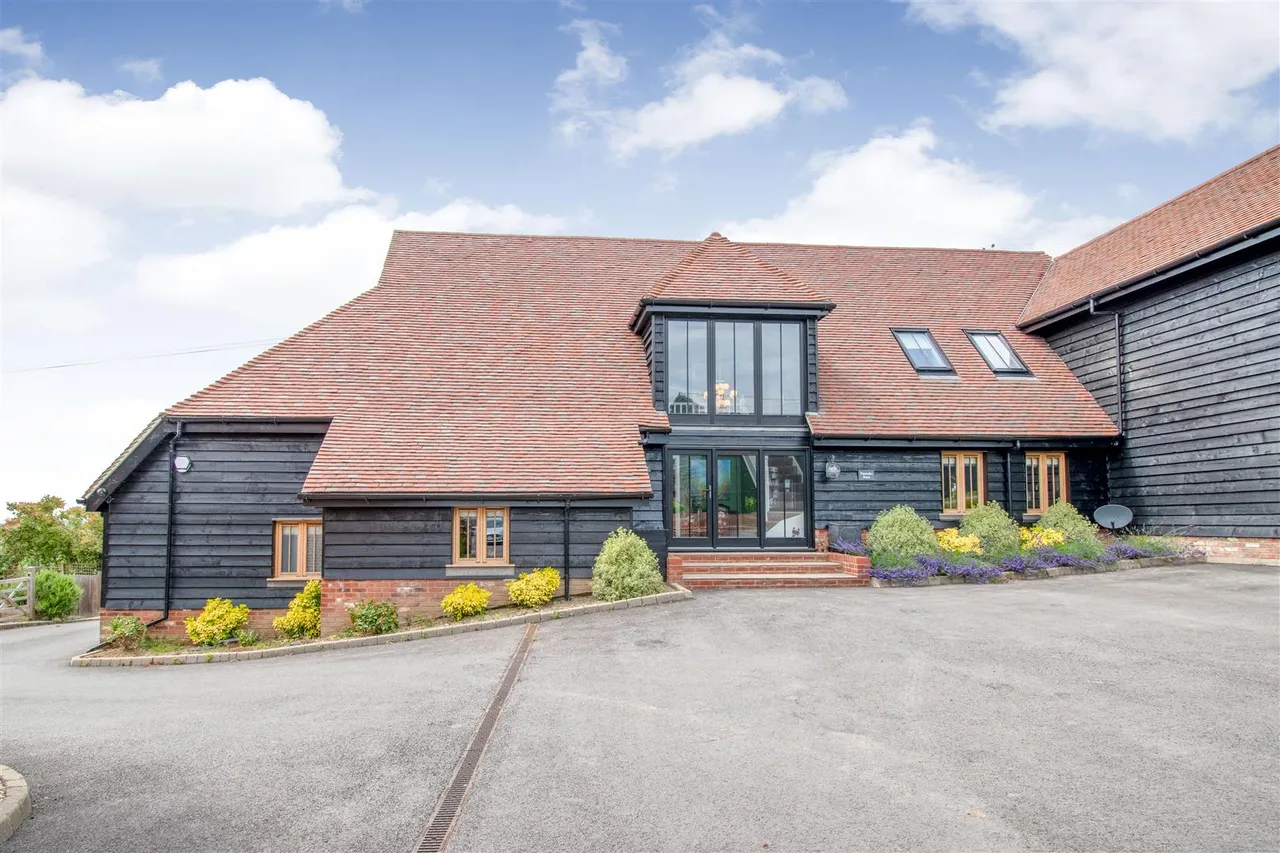 5 bed house to rent, Boyton Court Road, Sutton Valence