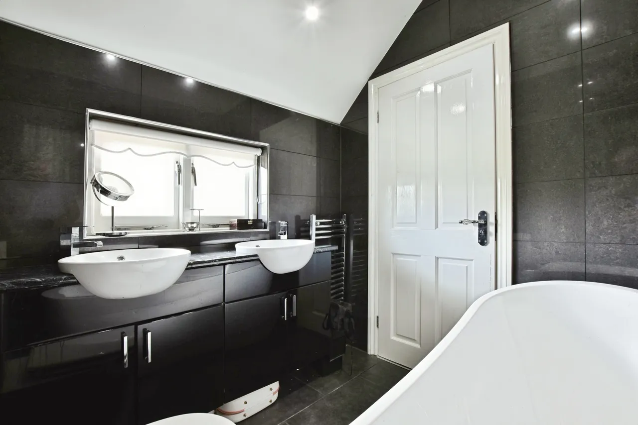Chester Road, Knutsford, WA16, photo 12