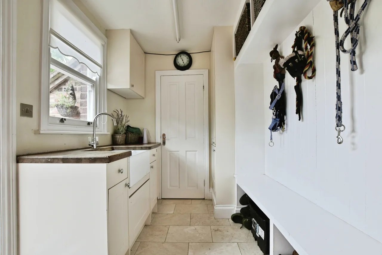 Chester Road, Knutsford, WA16, photo 8