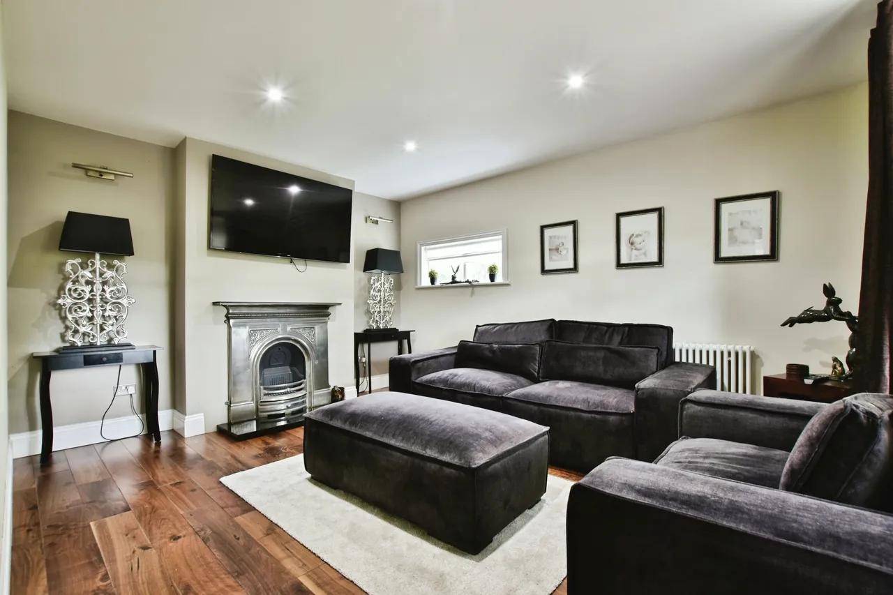 Chester Road, Knutsford, WA16, photo 3