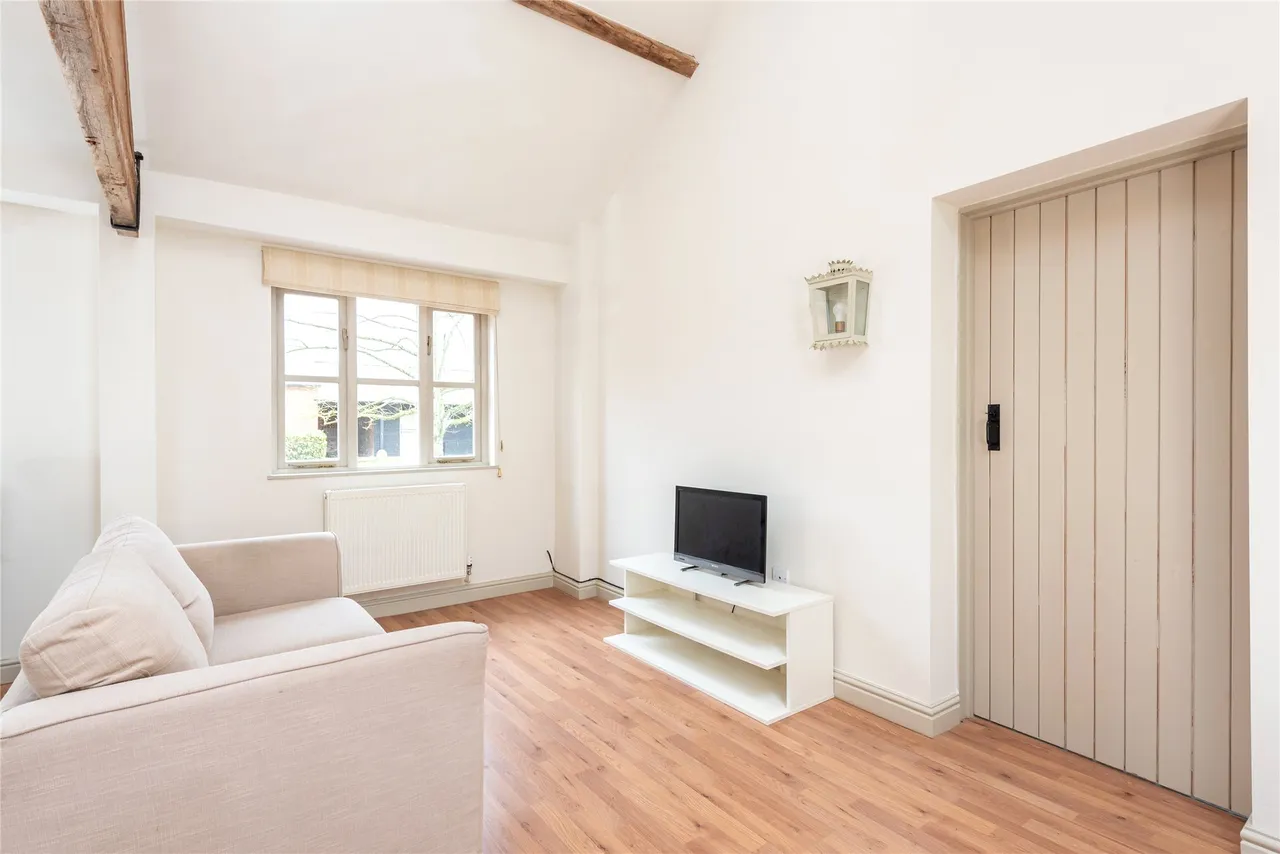 Annexe, Shrob Lodge, MK19, photo 3