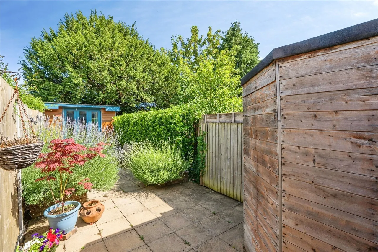 London Road, Waterlooville, PO7, photo 17