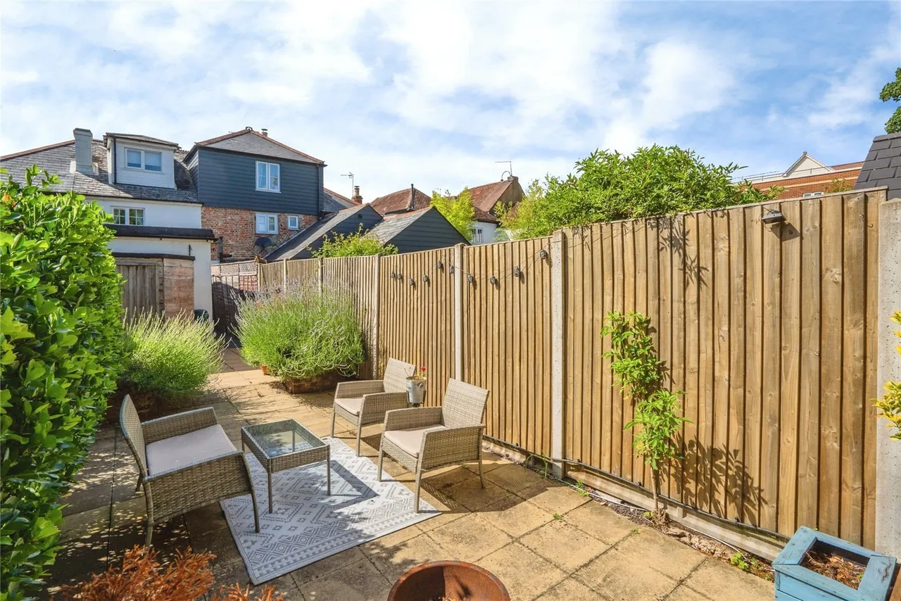 London Road, Waterlooville, PO7, photo 18